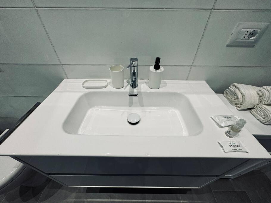 Casa Victoria A Due Passi Dall'Ariston Internet Gratis Sanremo Exteriér fotografie